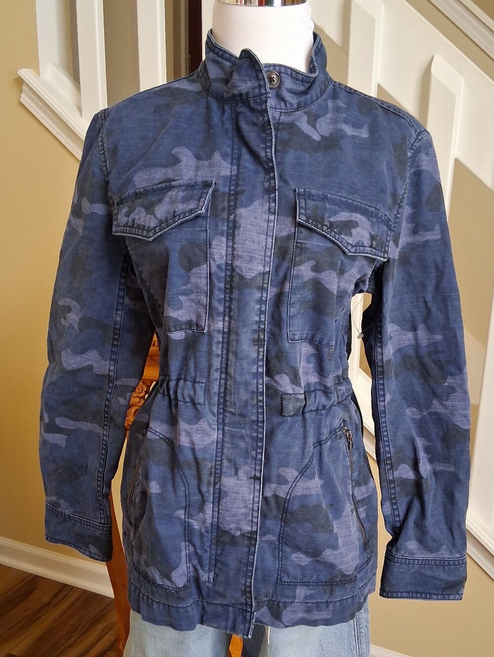 Gap Camo Jacket Size M NWOT Blue/Gray